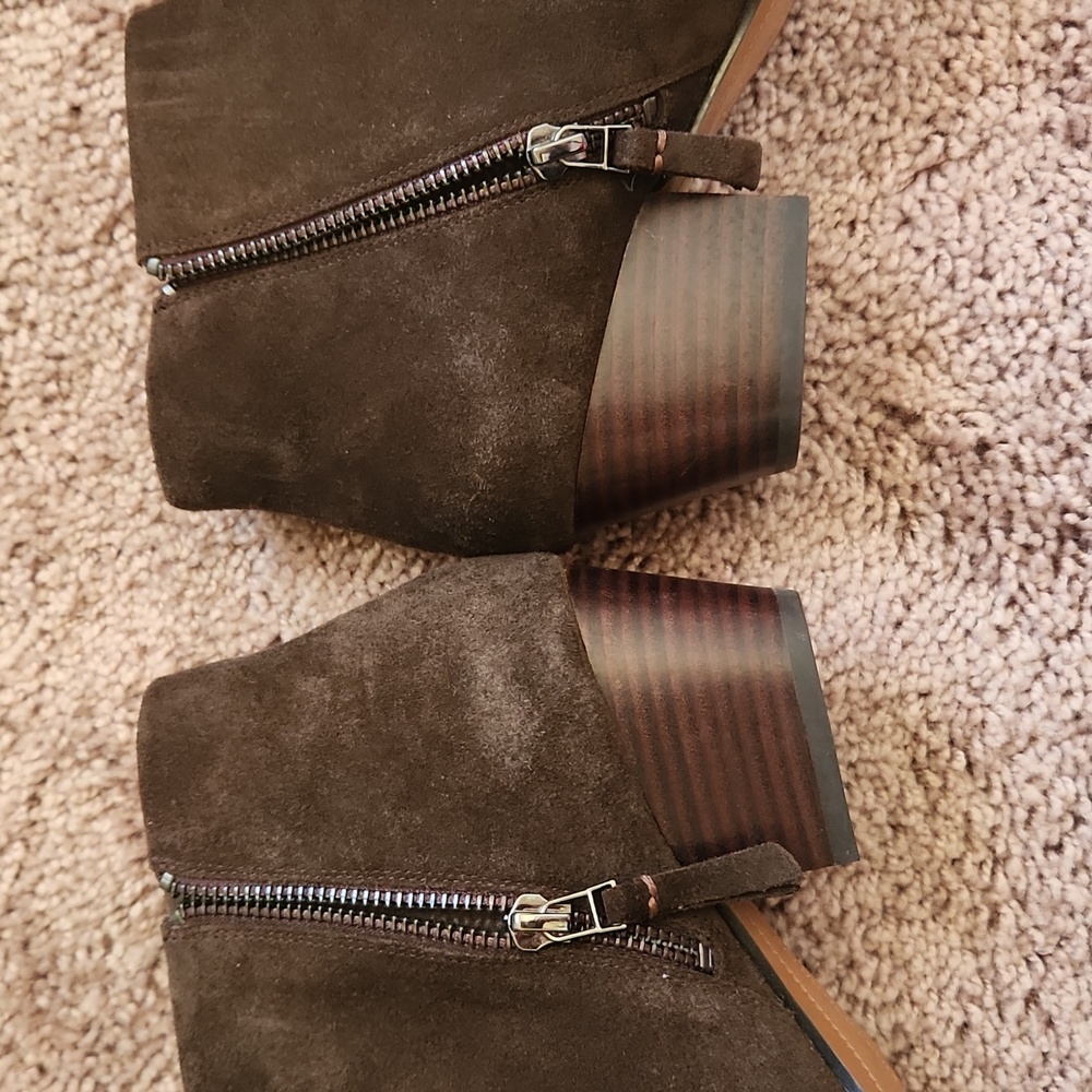 Banana Republic Brown Suede Ankle Boots 7.5M - Picture 11 of 12
